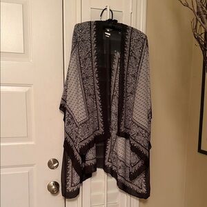 Anthropologie Elegant Black and Gray Wrap